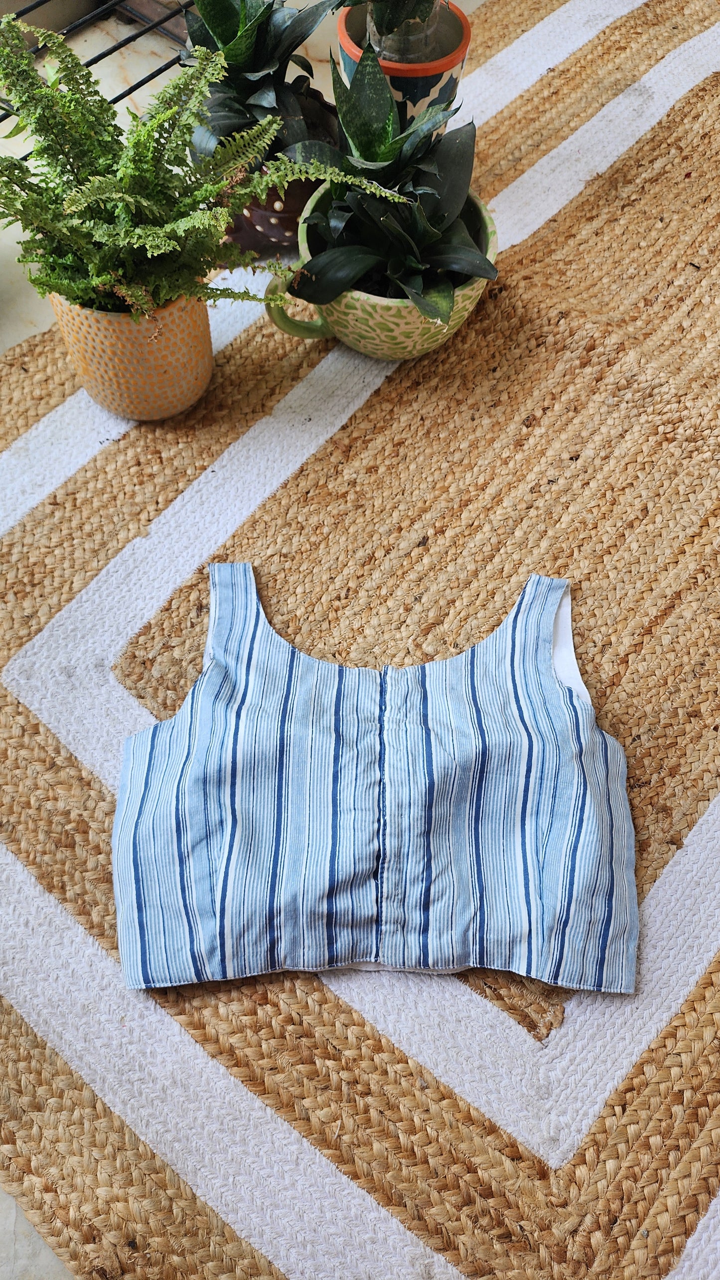 Striped Sleevless Blouse