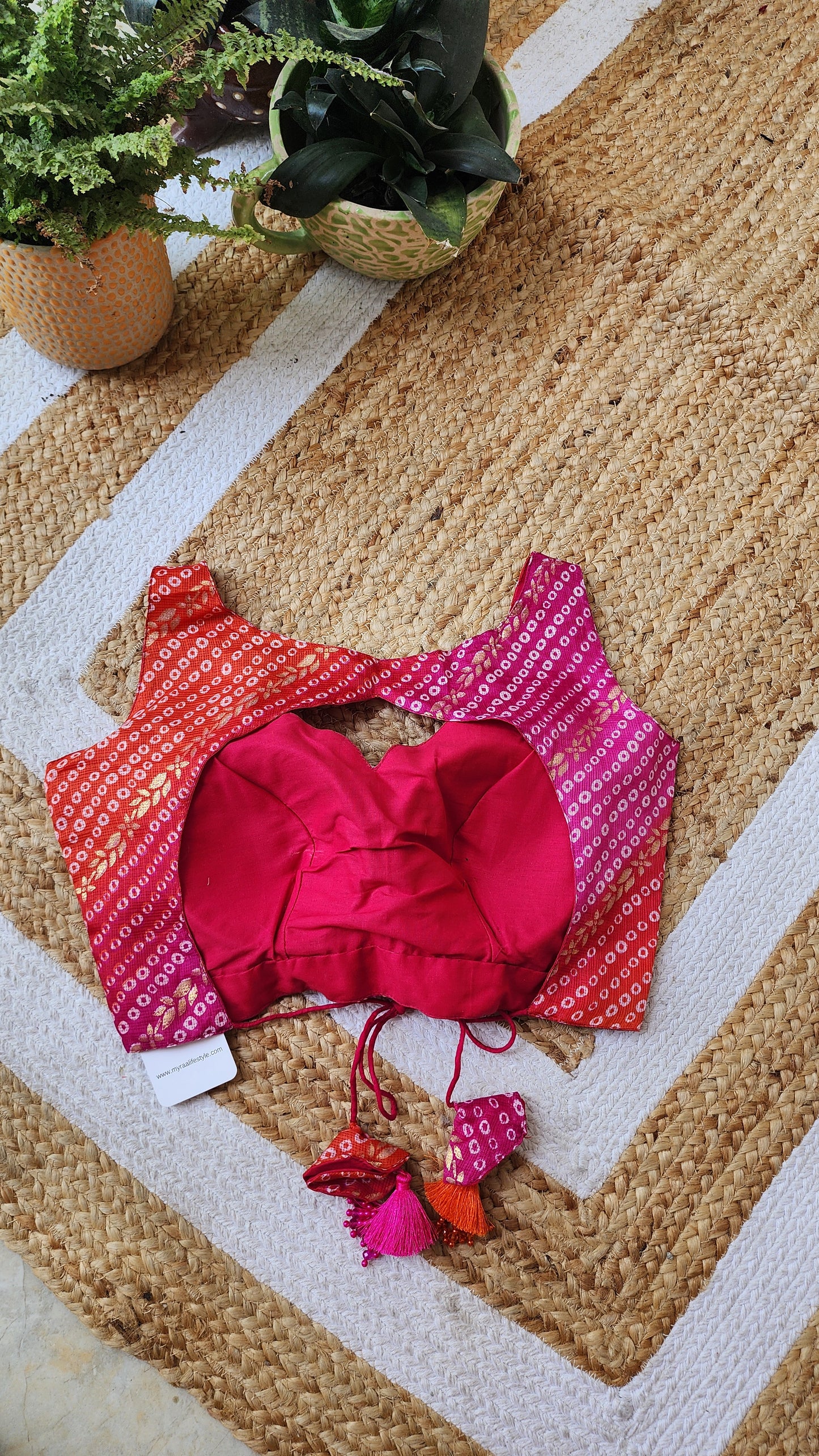 Chakachak Sleevless Blouse