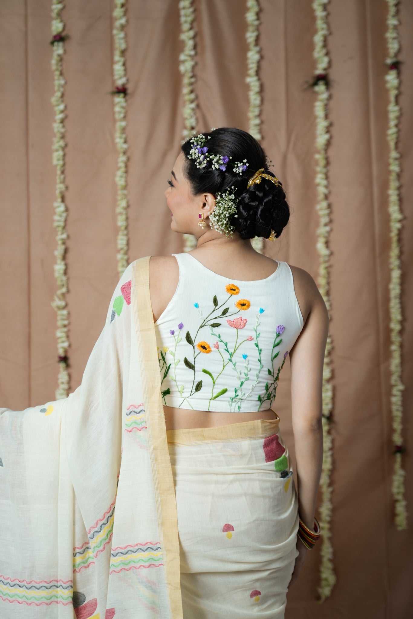 Off White Needle Work Jamdani Saree