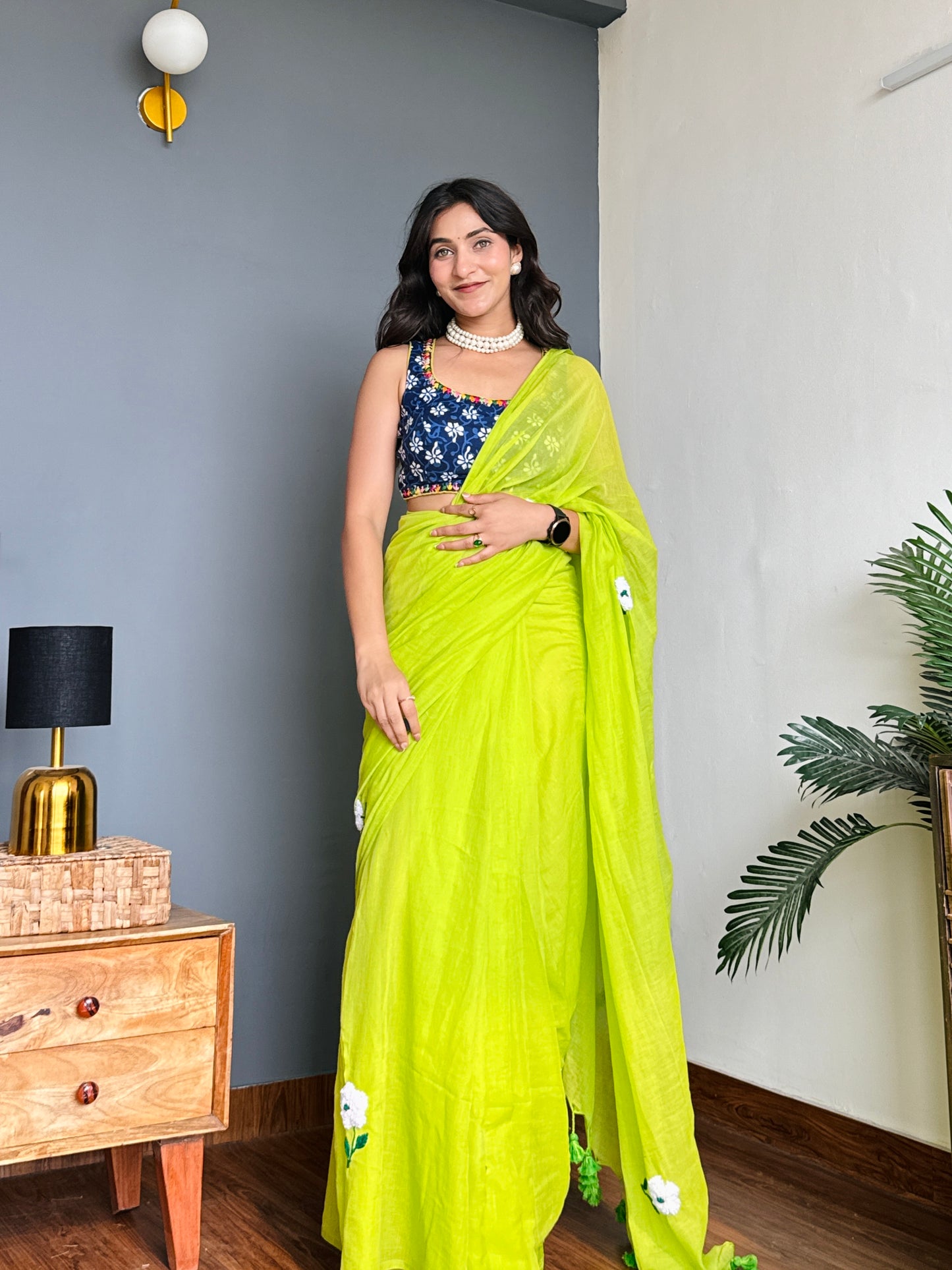 Neonoor Mulmul Saree