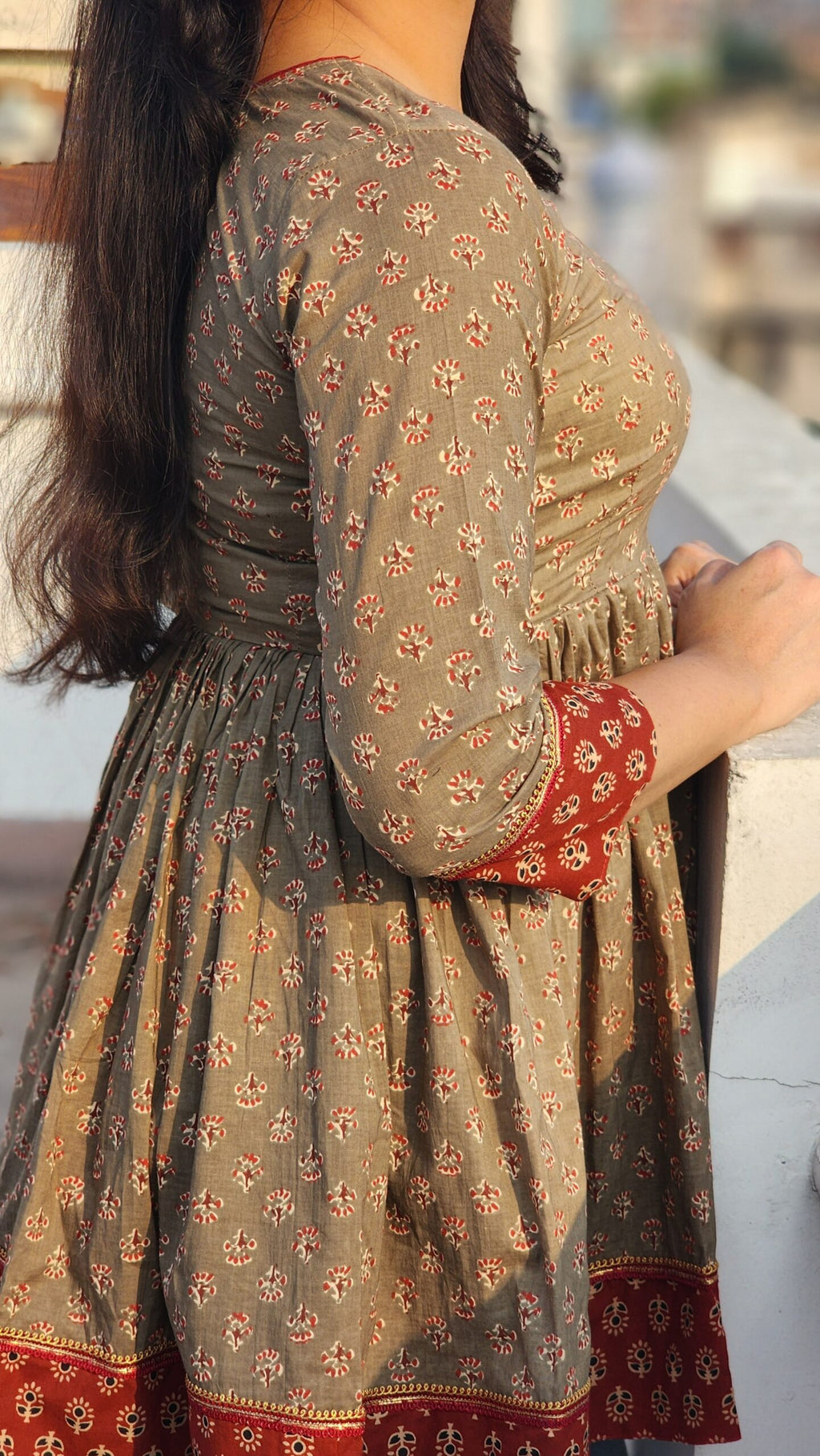 NADIA FLARED TOP