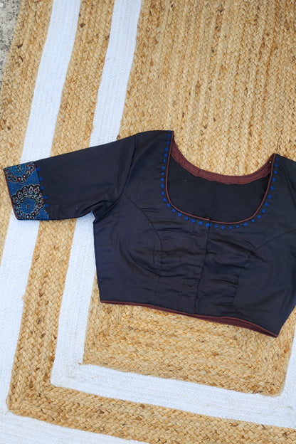 Paiband Kari Blouse