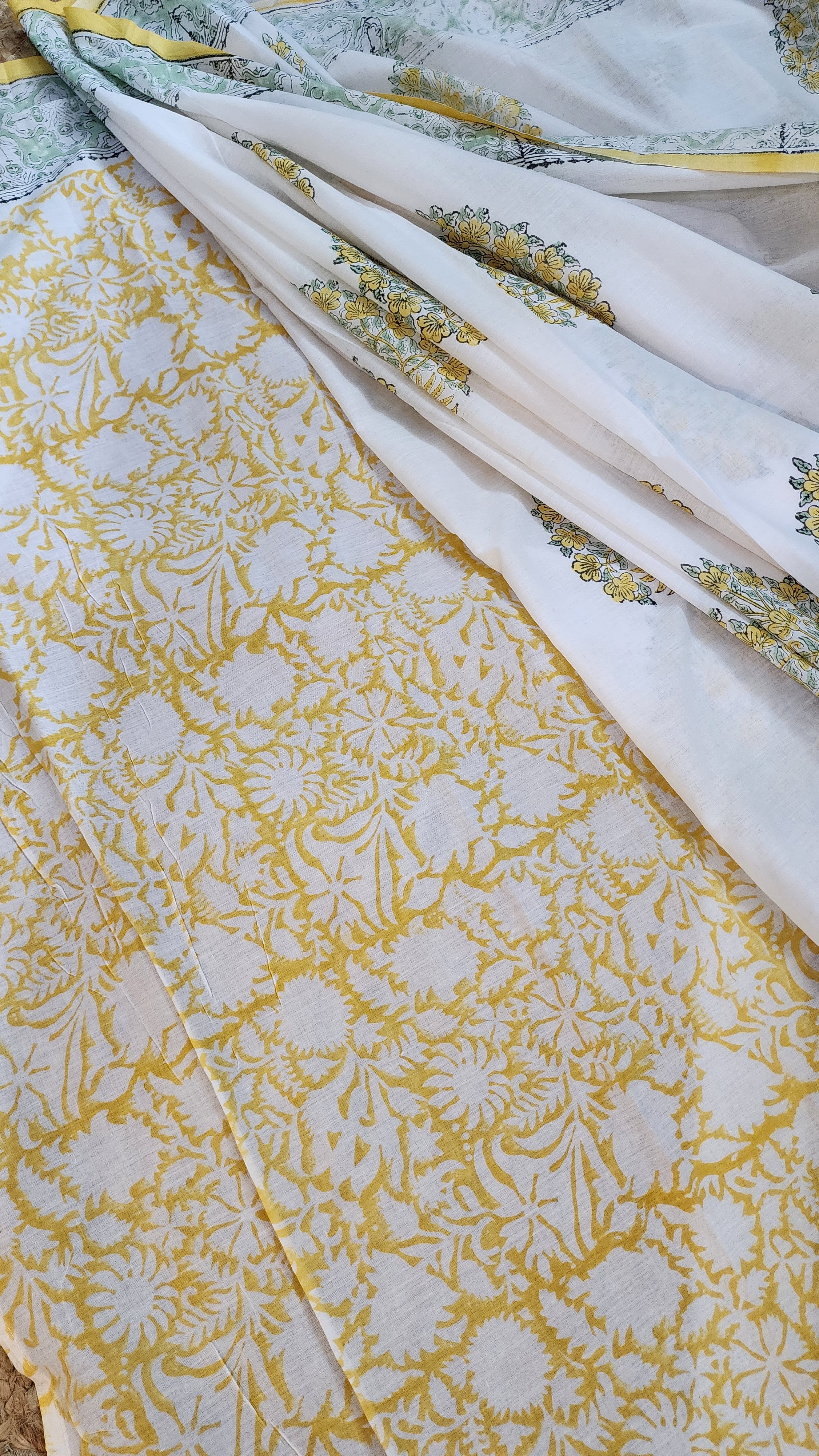 Nimbu Mirchi Mulmul Saree