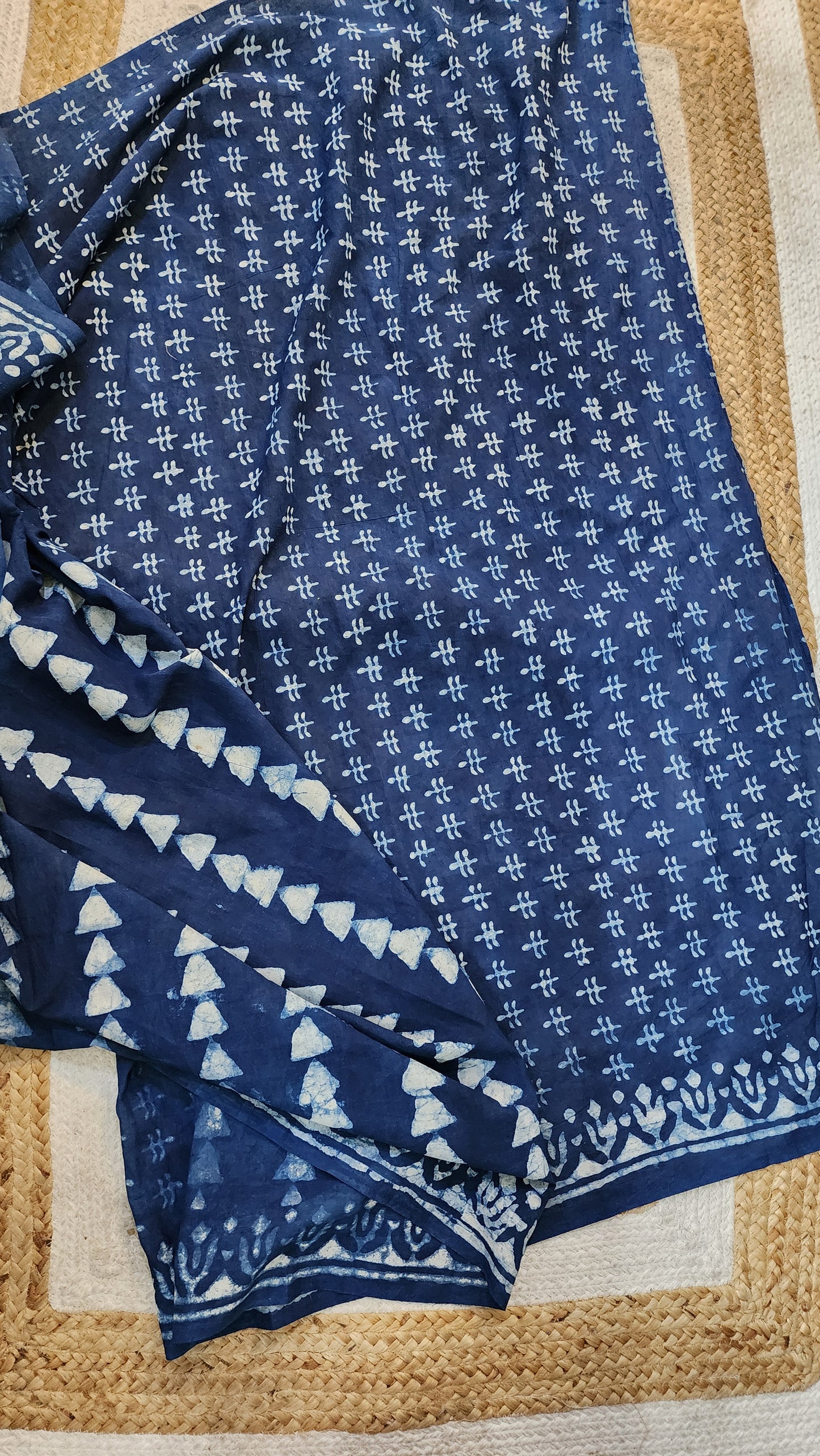 Aasmani Dhaga Mulmul Saree