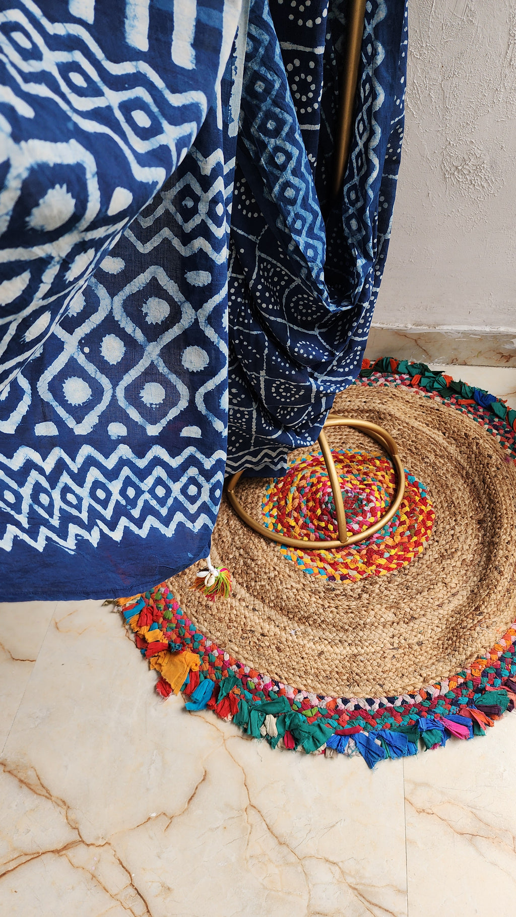 Kora Neela Mulmul Saree