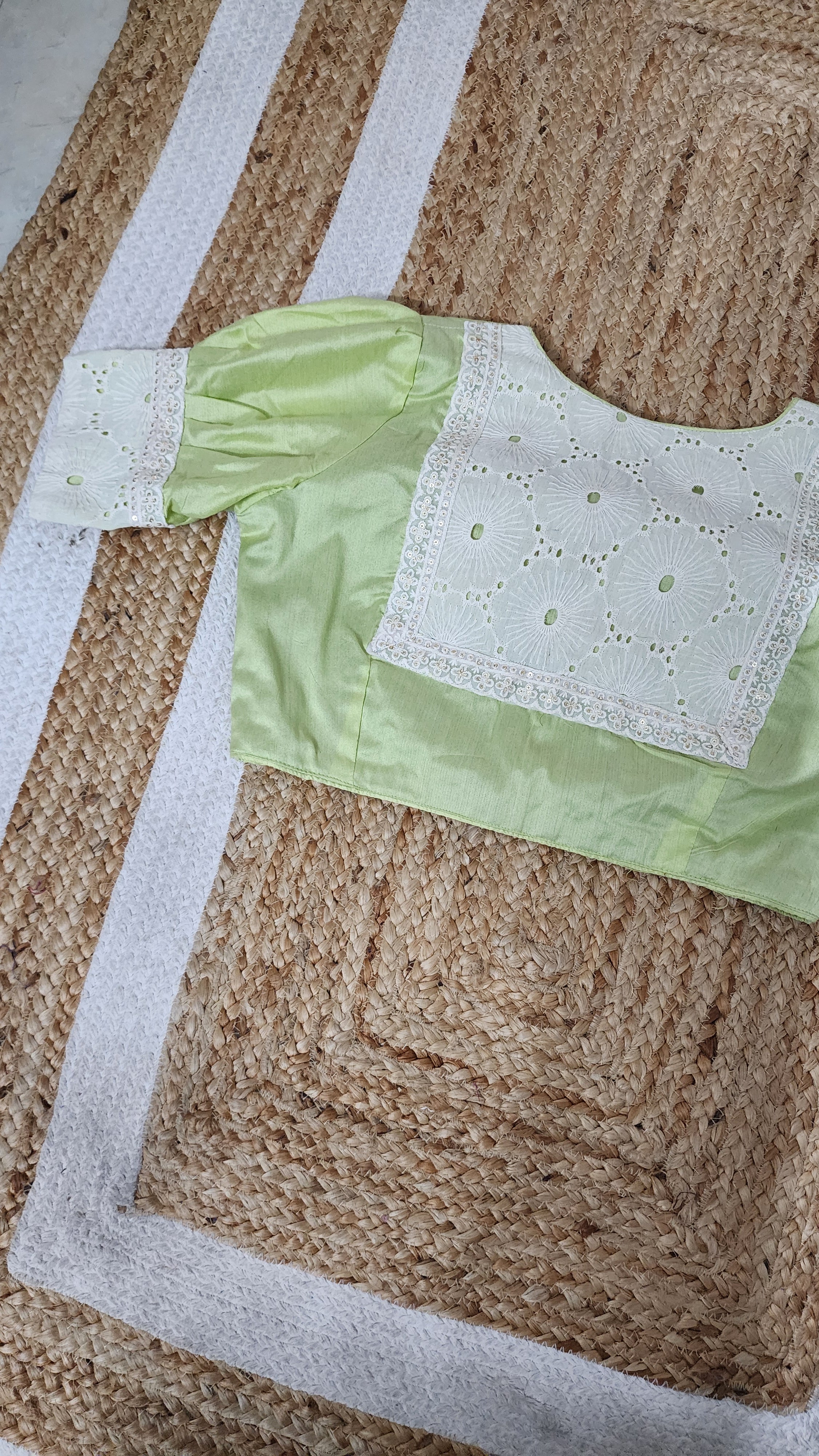 Pista Hakoba Puff Sleeve Blouse