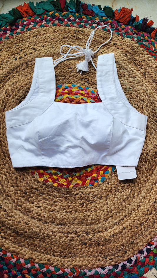 Chabi Sleeveless Blouse