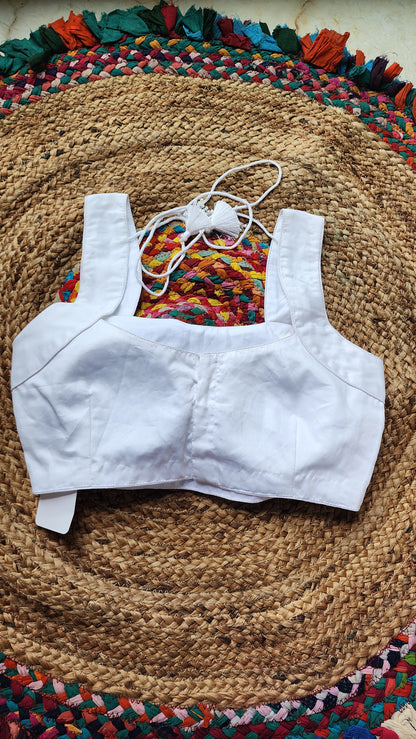 Chabi Sleeveless Blouse