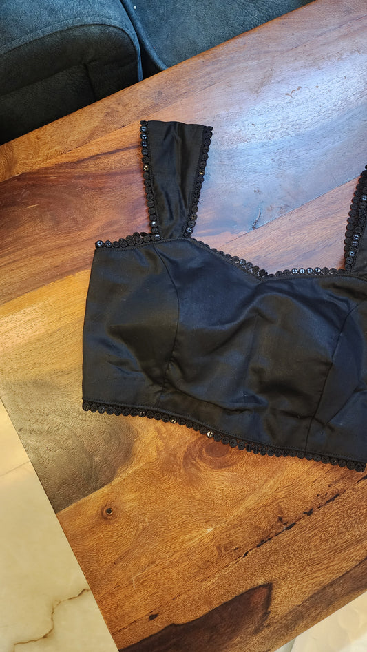 Kalo Chumki Blouse