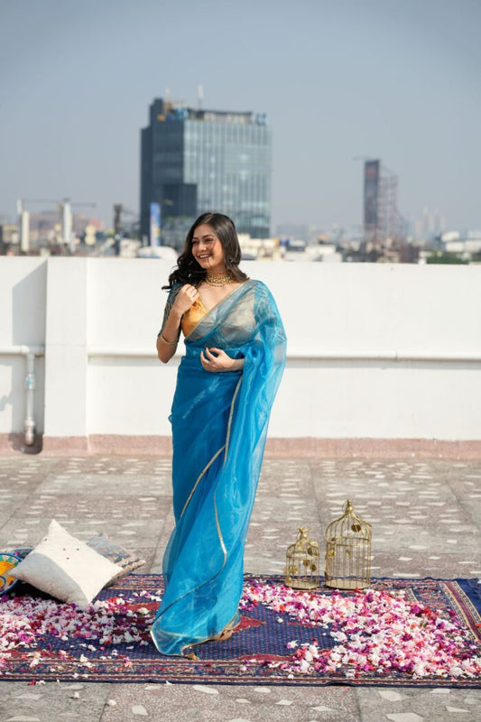 Neela Peela Saree