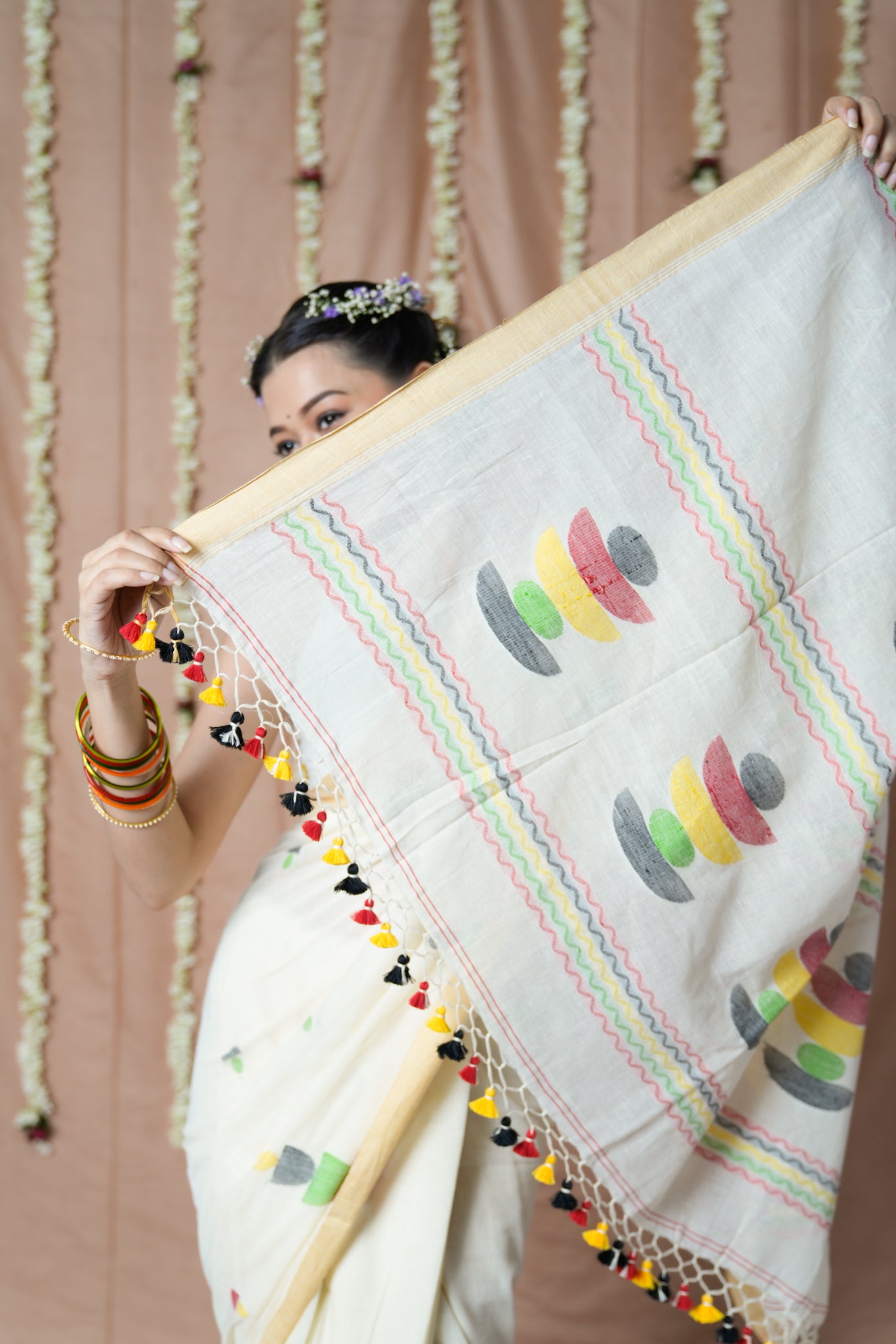 Off White Needle Work Jamdani  Saree