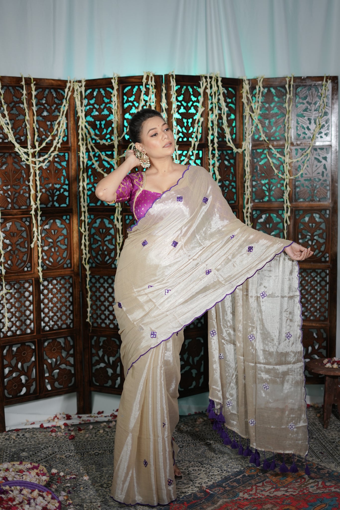 Silver Veil Handloom Tissue Raga Saree