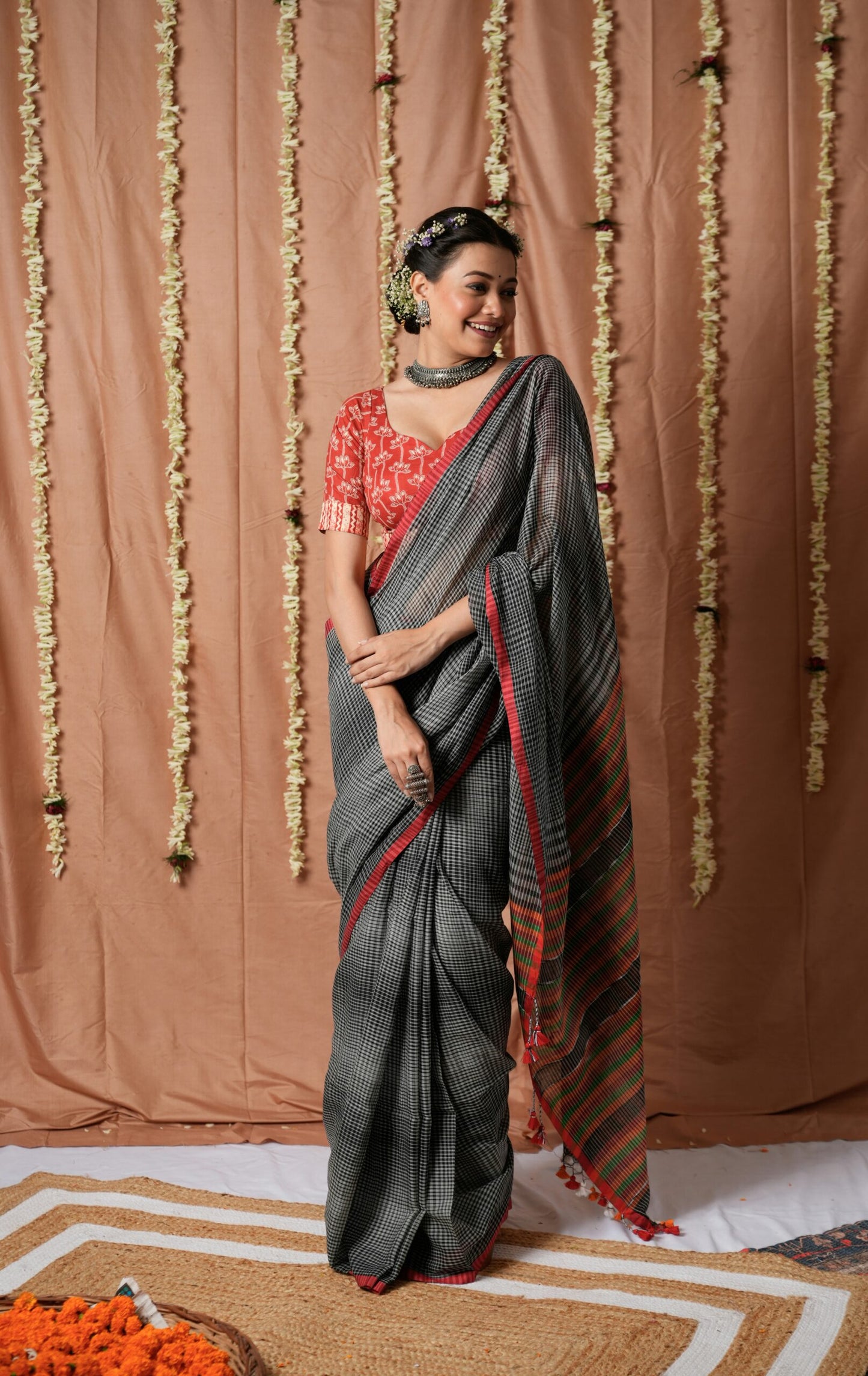 Black White Gamcha Cotton Saree