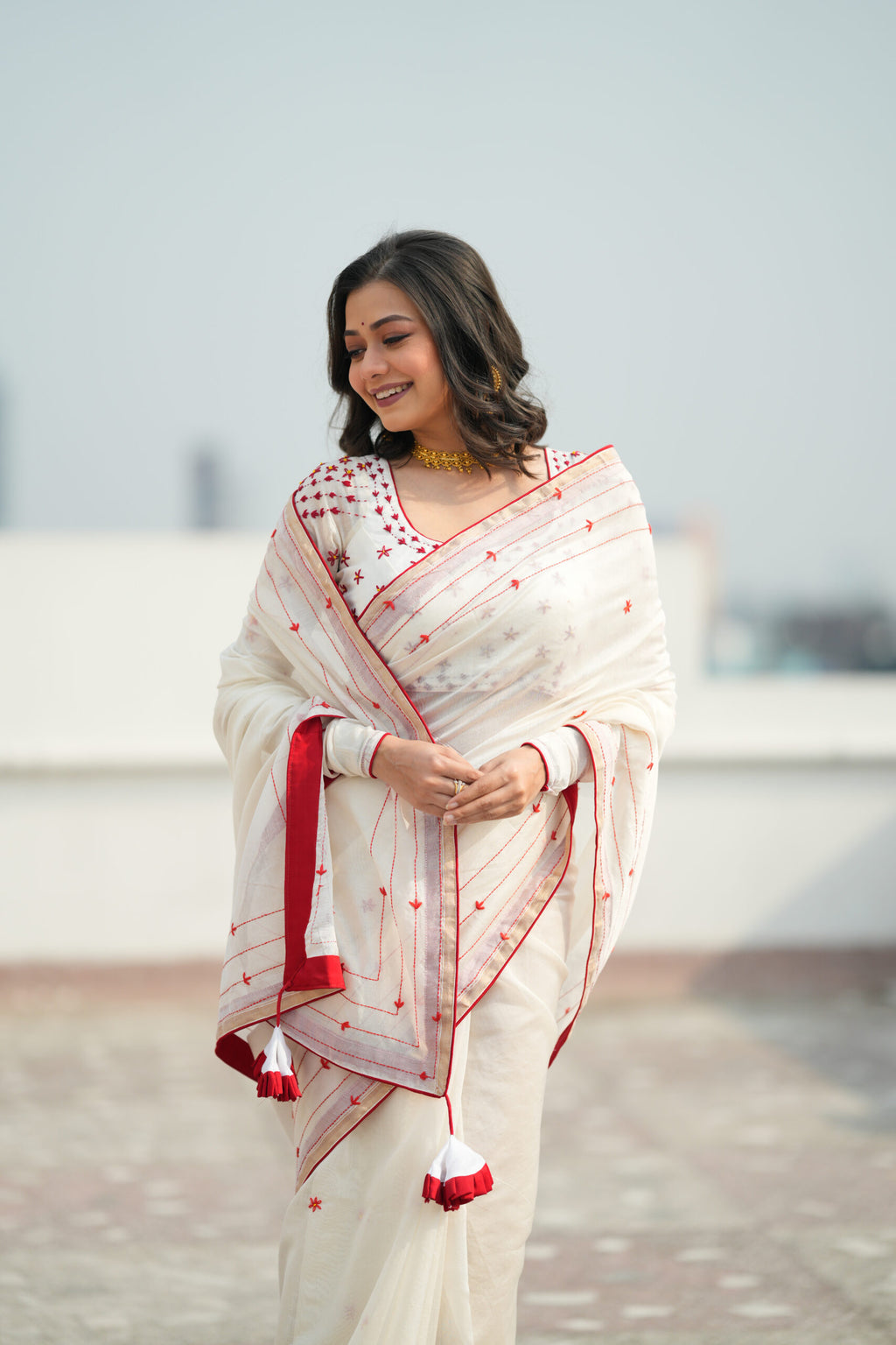Mohe Rang Do Laal Saree
