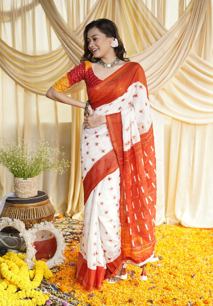 Laal Paar Sada Saree