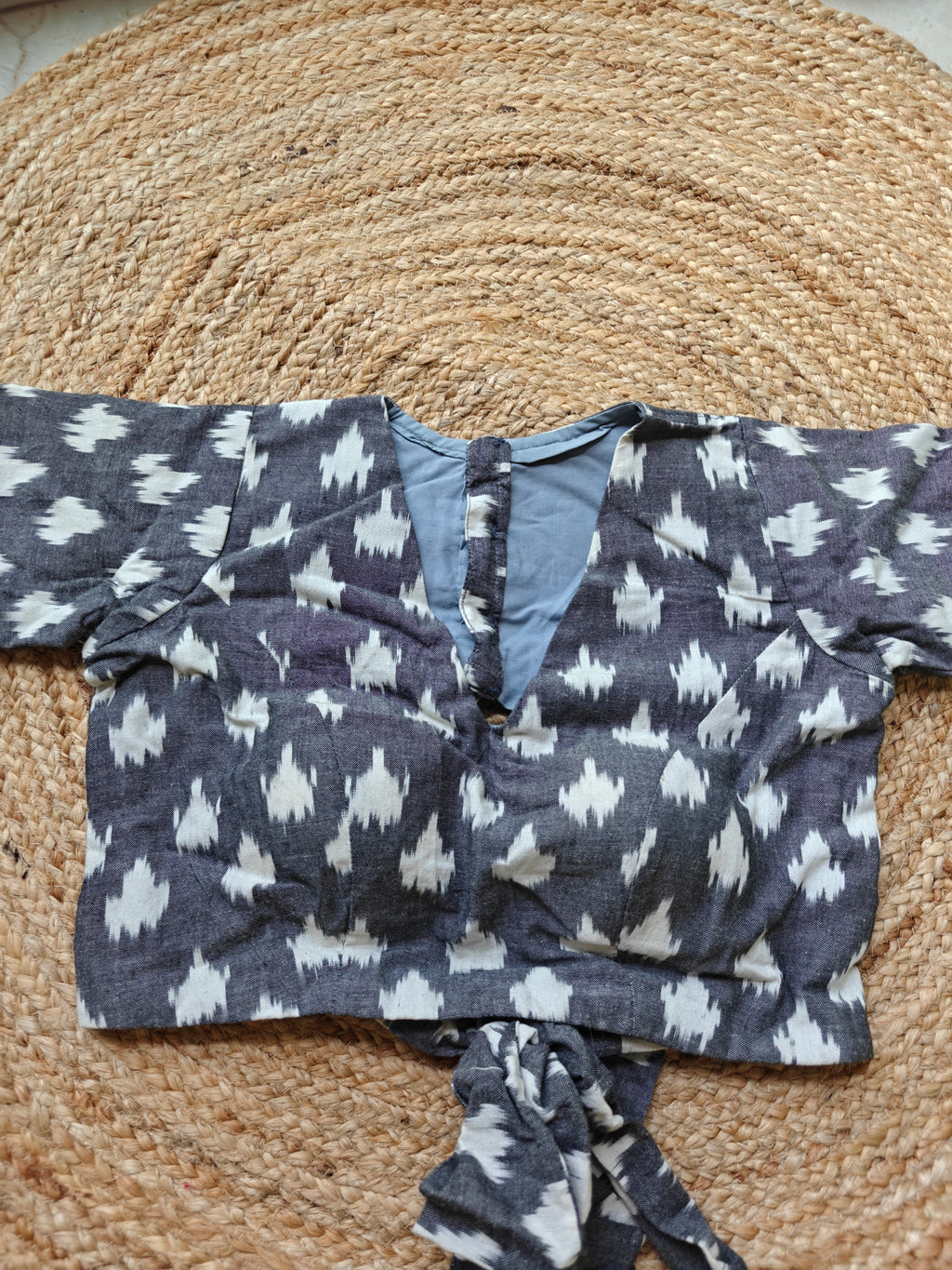 IKAT TIE UP BLOUSE (GREEN)