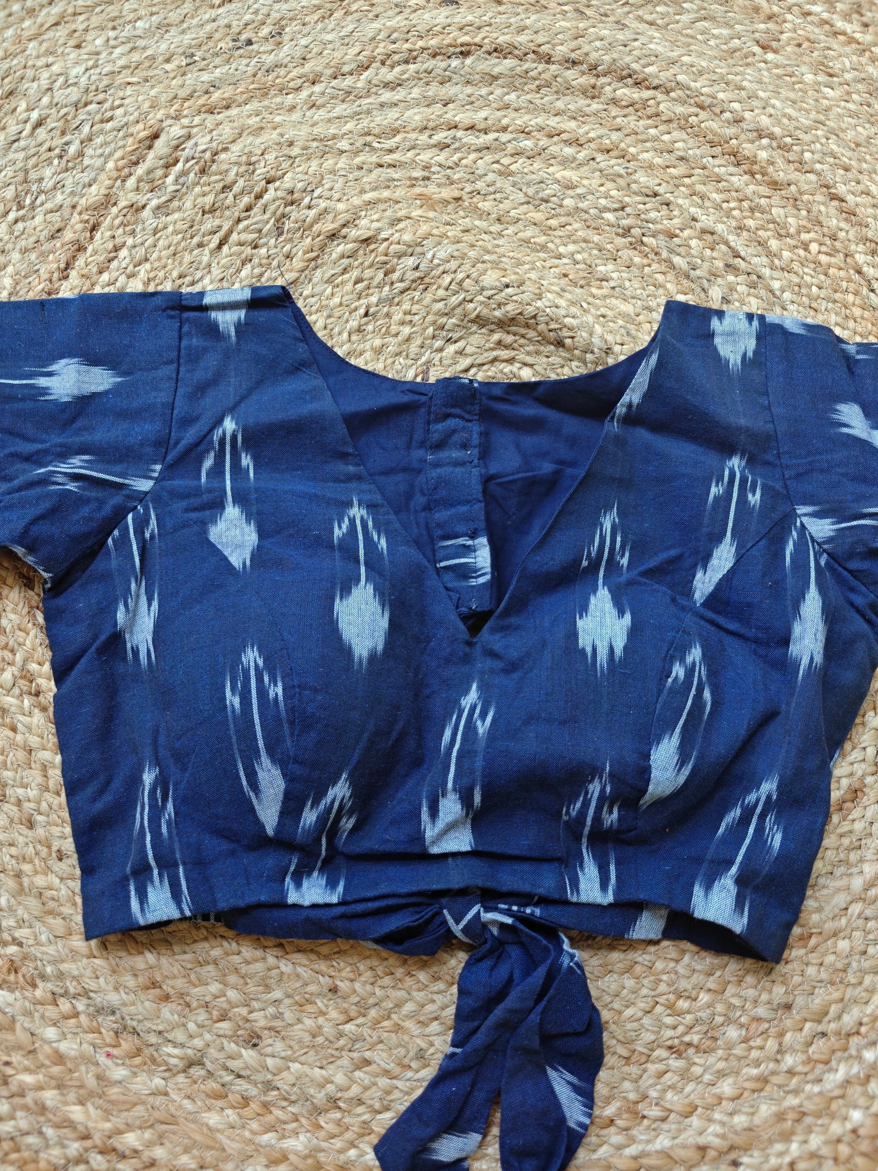 IKAT TIE UP BLOUSE (GREEN)