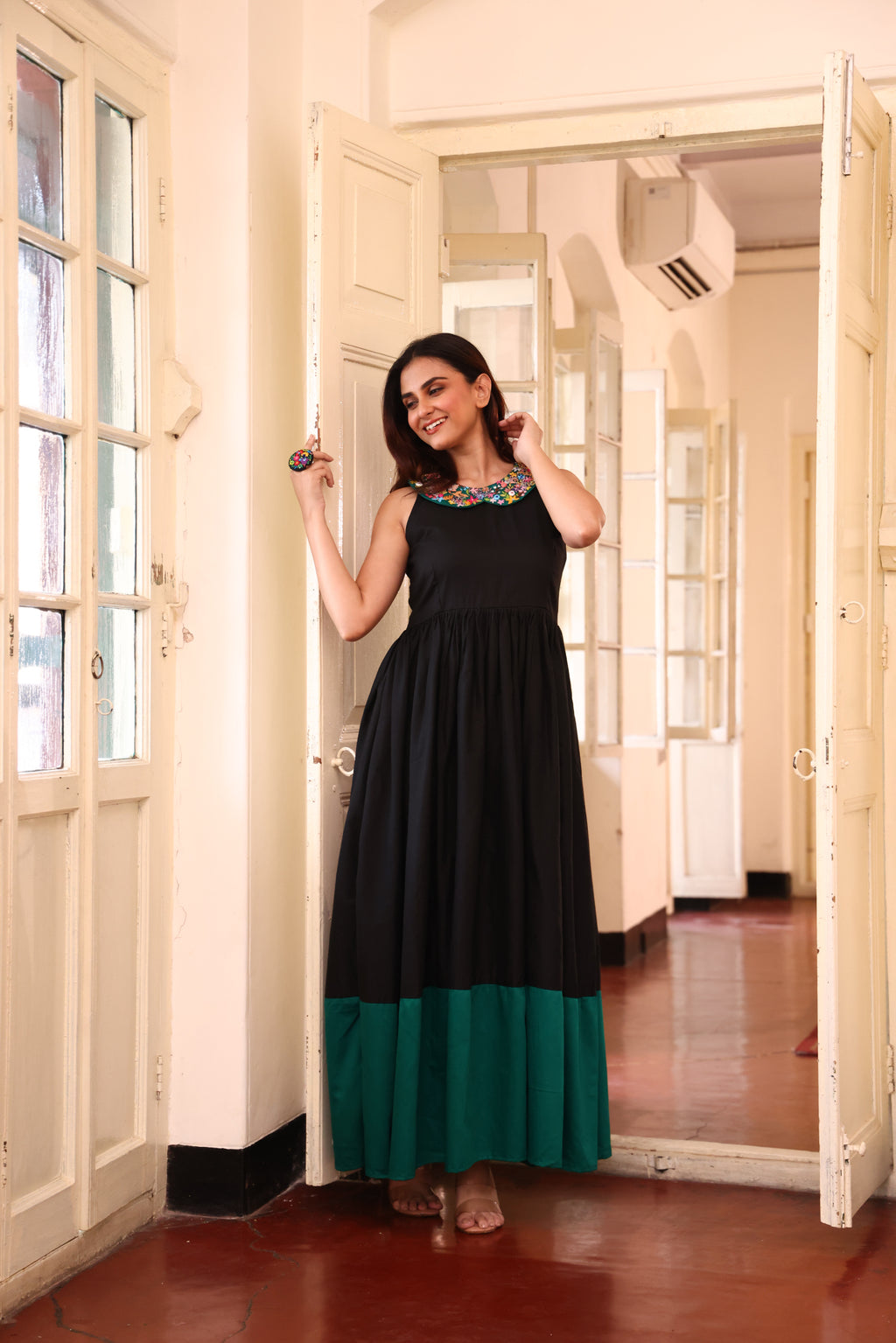 Elara Maxidress- Black