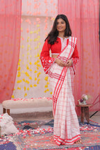 Laal Sada Gamcha Saree