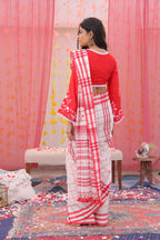 Laal Sada Gamcha Saree
