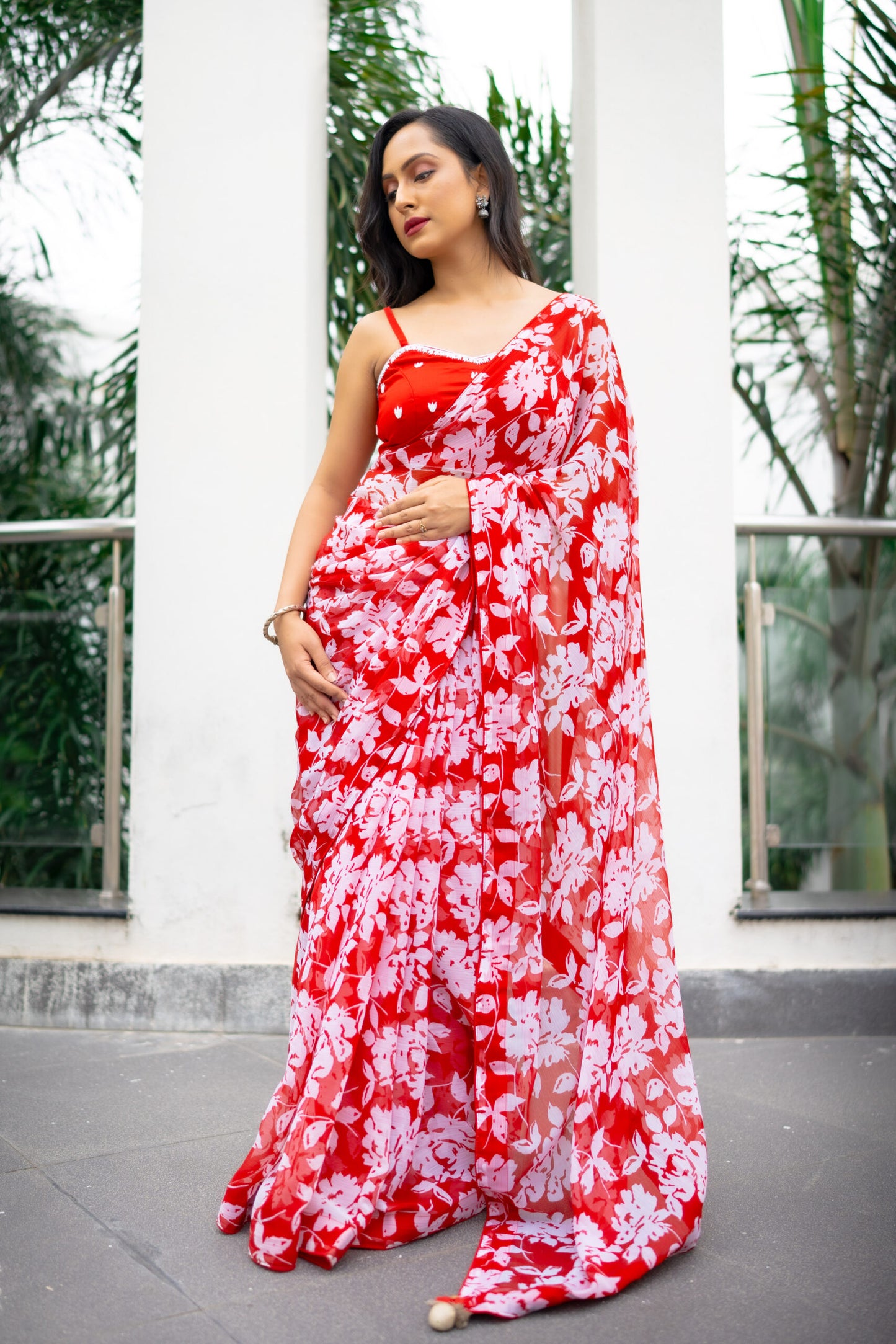 Red White Floral Chiffon Saree