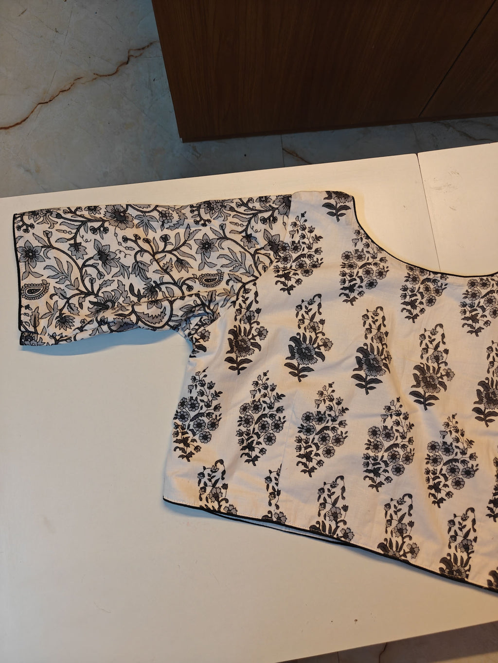 Basic White Printed Cotton Blouse