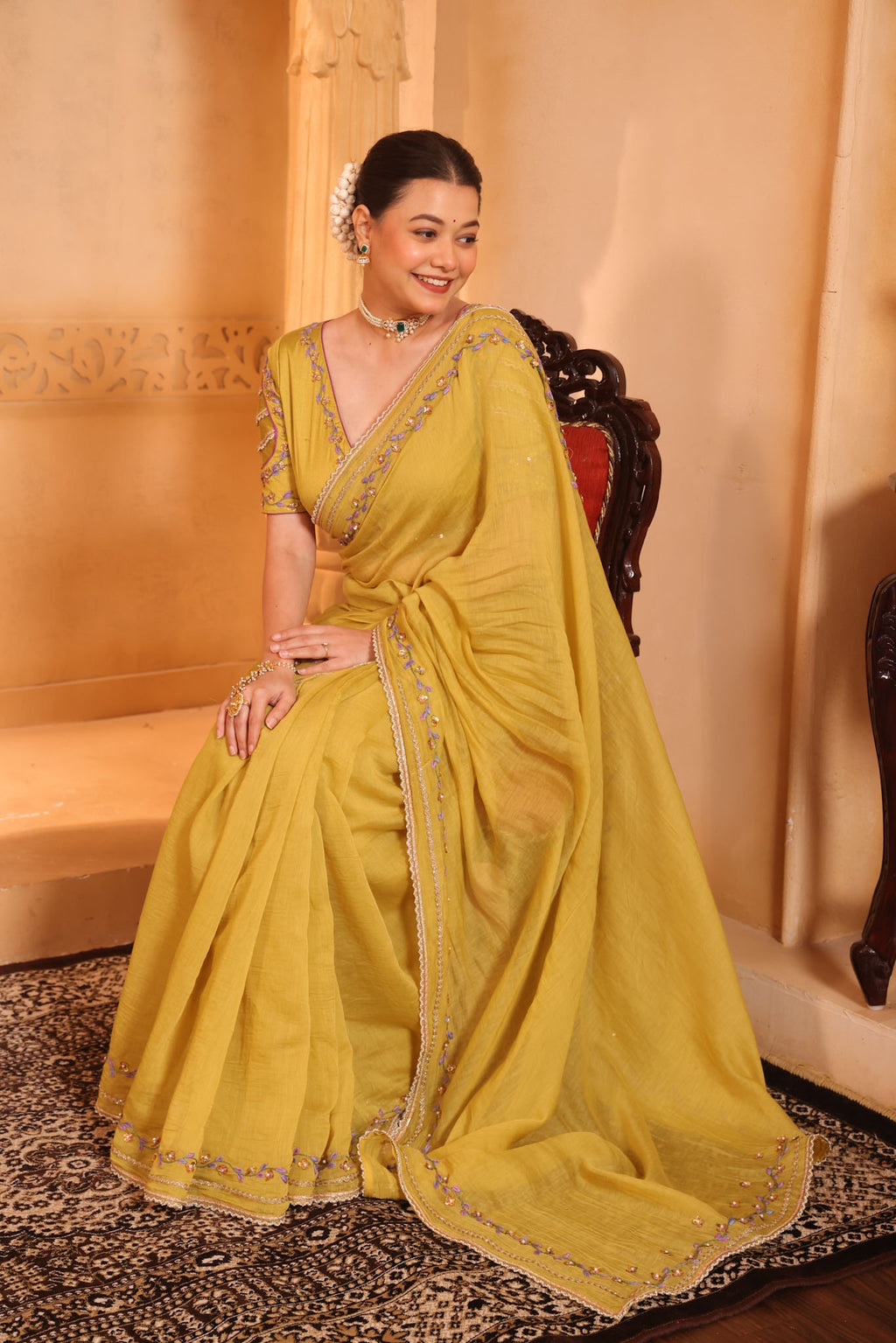 Madhavi Saree