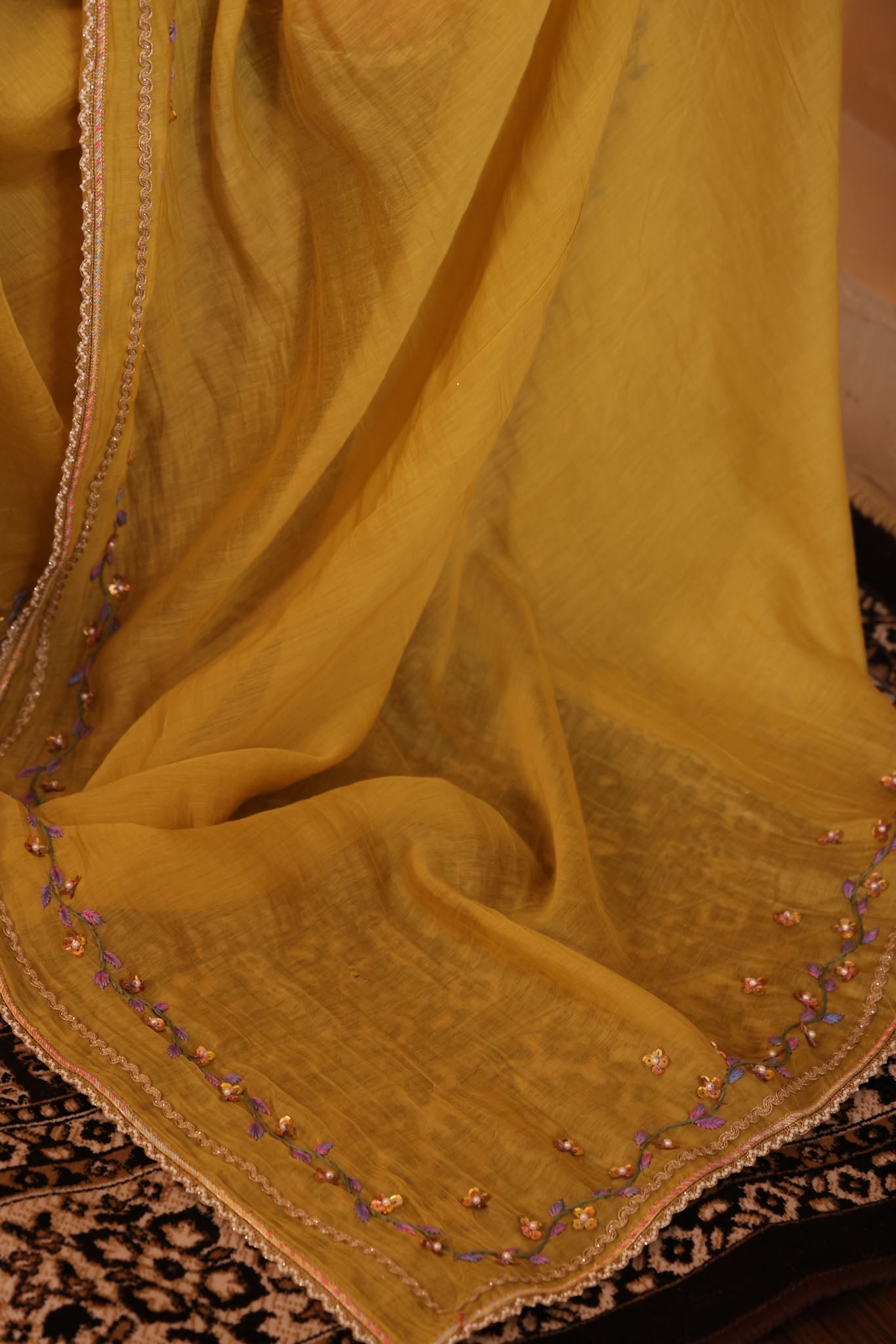 Madhavi Saree