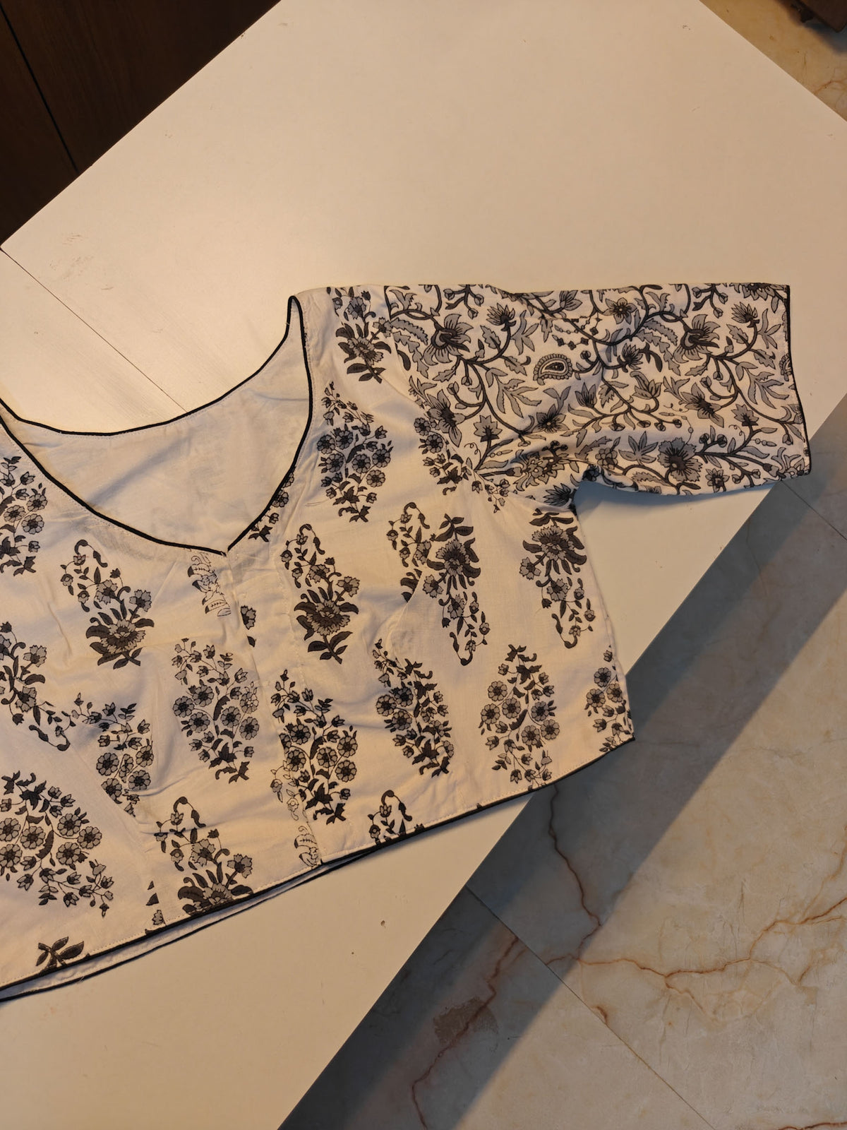 Basic White Printed Cotton Blouse