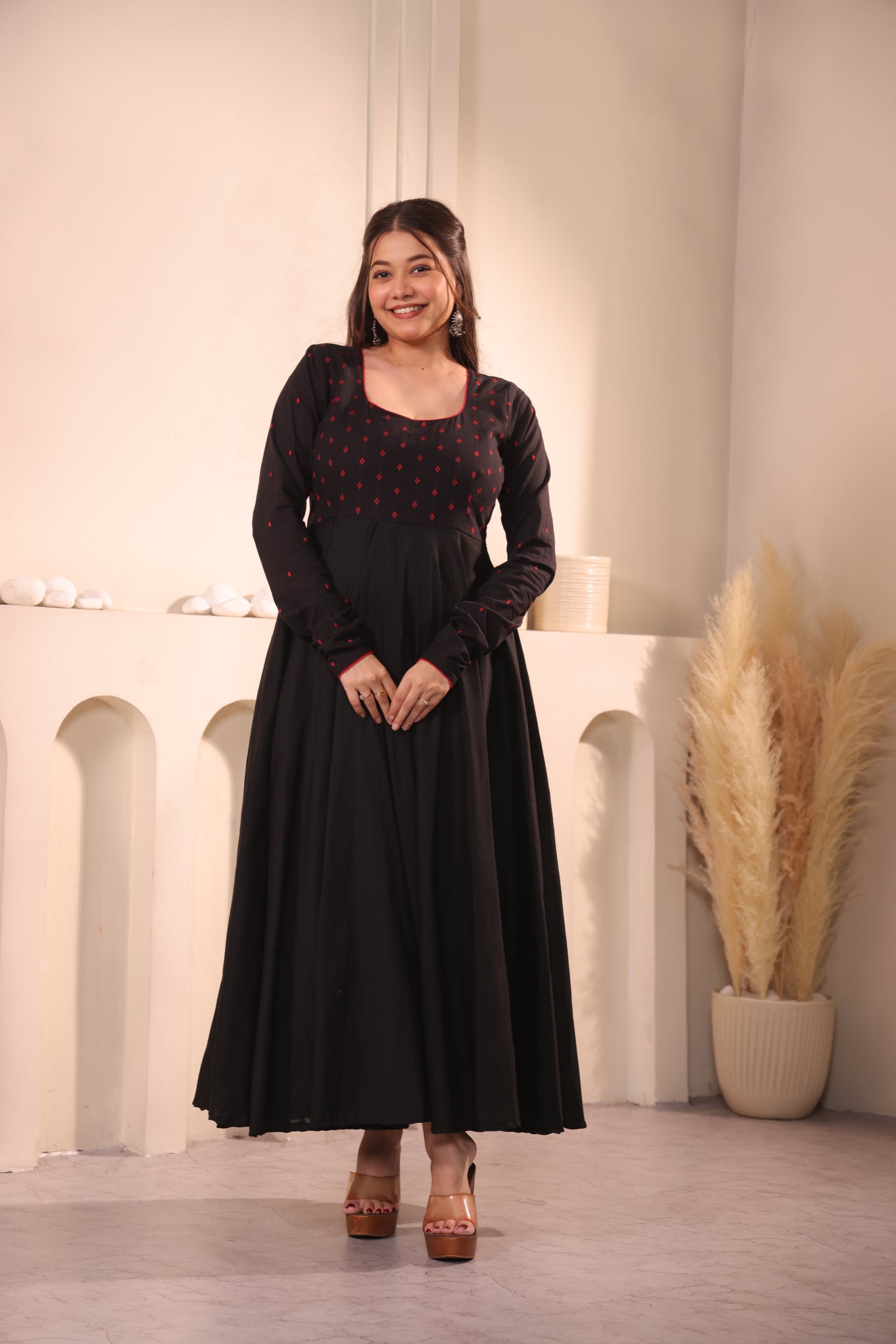 Noor Noir Maxidress