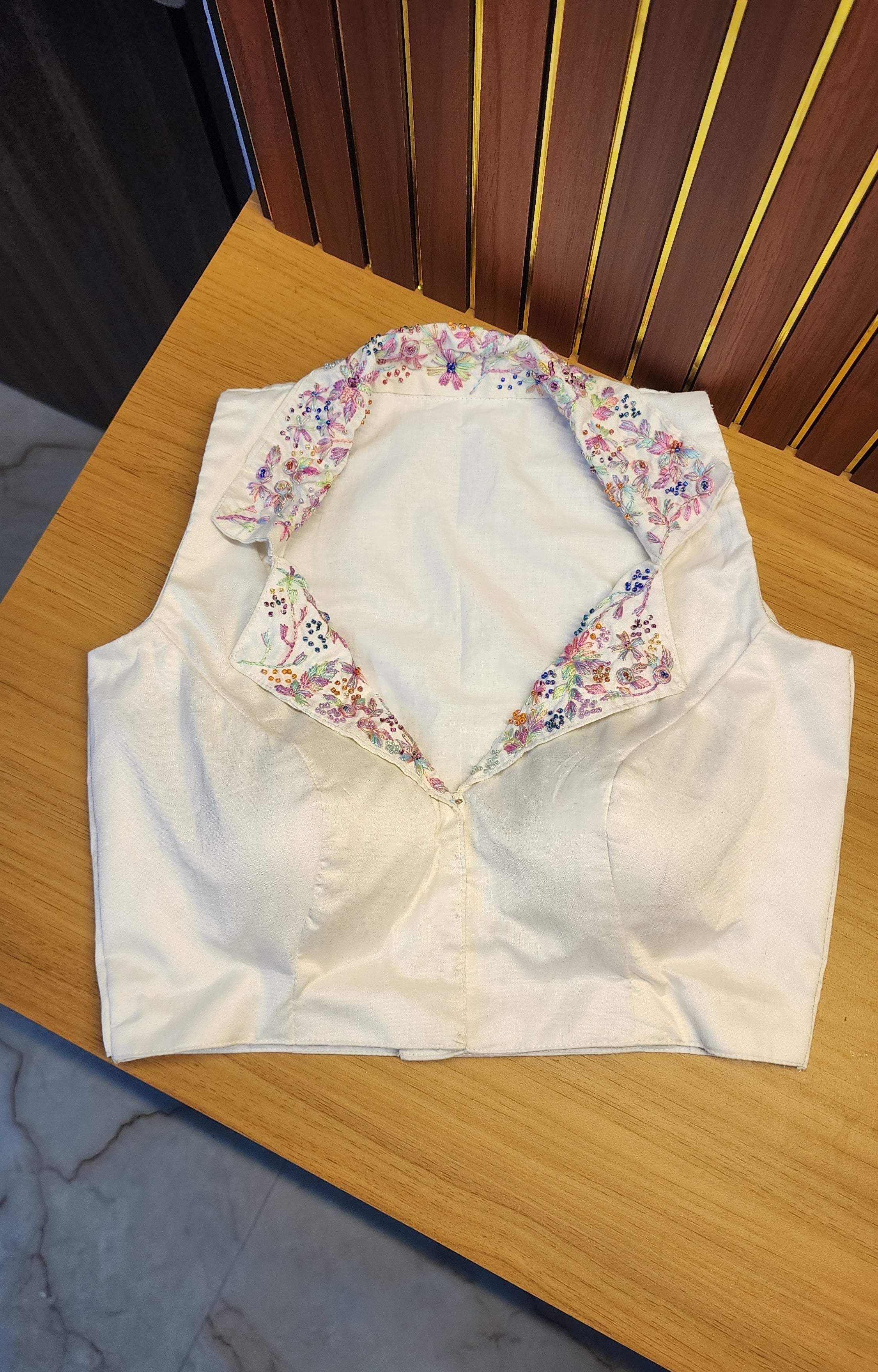 White Embroidered Collar Blouse