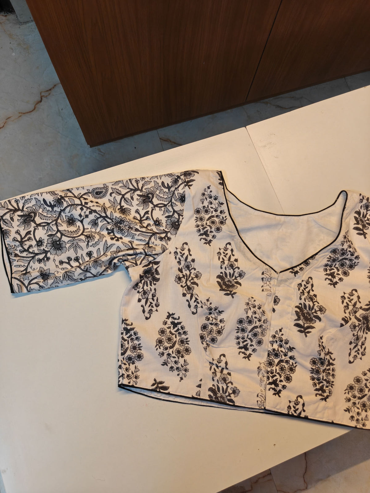 Basic White Printed Cotton Blouse